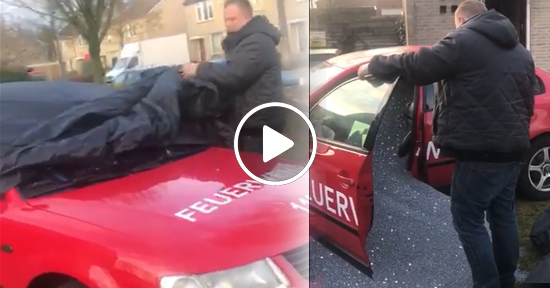 Le llenaron el auto de piedras