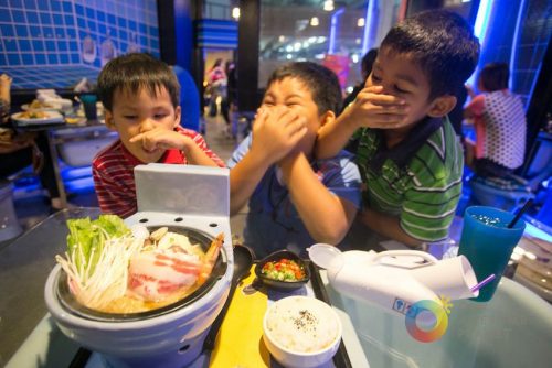 curiosidades-mundo-moder-toilet-taiwan-500x334